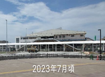 2023年7月頃の駅前ロータリーの様子